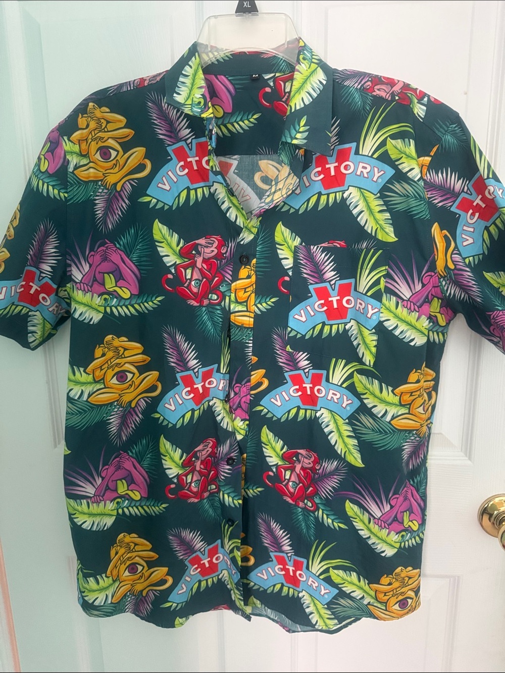 Victory Tropical Print Short-Sleeve Men's Shirt - Green